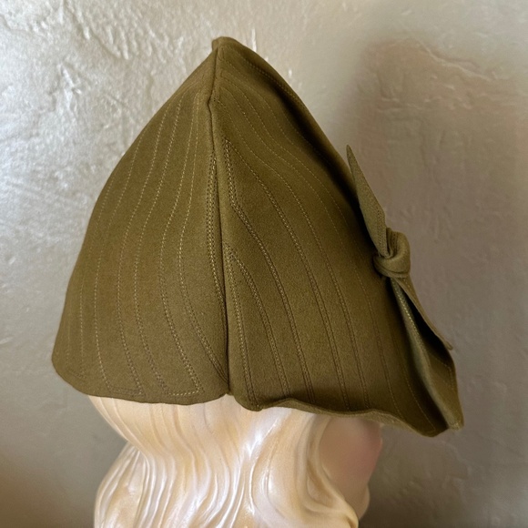 ASTOUNDING 1930s\' OLIVE GREEN FELT HAT WITH INTRICATE TOPSTITCHING & BOIW main image 10